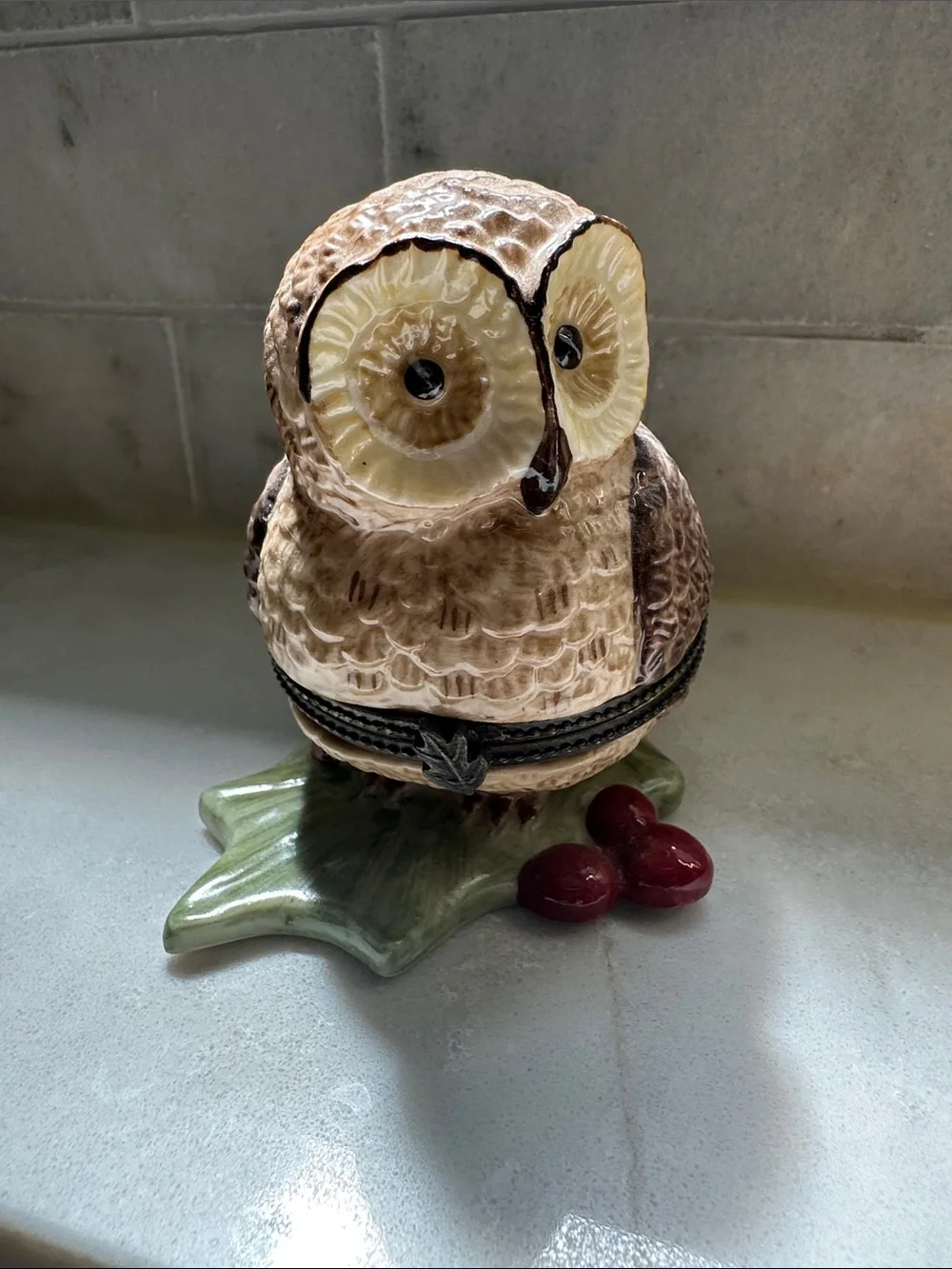 Villeroy & Boch Brown and Cream Owl Trinket Box with Leaf and Berry Base